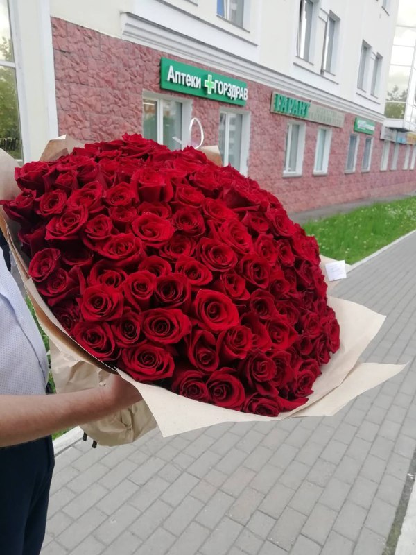 Букет из 151 красной розы — доставка цветов Щёлково
