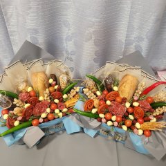 Съедобная композиция &laquo;Всё что нужно&raquo;